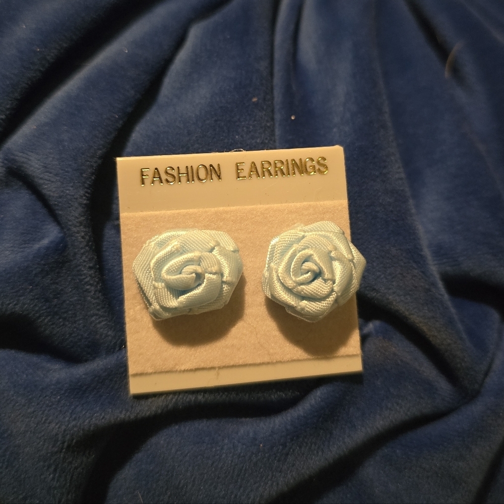 Vintage Light Blue Rose Earrings